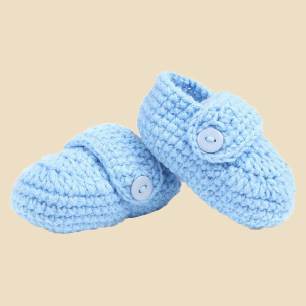 Chaussons tricoté avec fermeture à boutons pour bébé ctbb